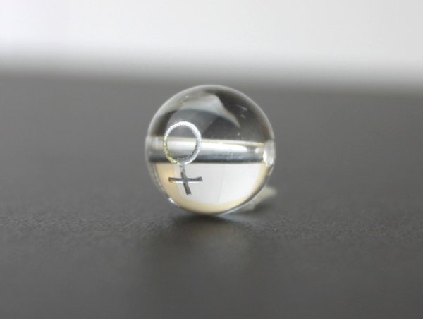 画像2: 【オリジナル商品】カービング　占星術　金星　水晶(銀彫り)　12mm　　品番： 9918