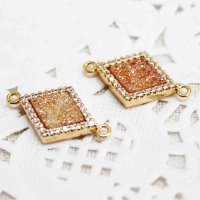 ドゥルージー　コネクトパーツ　ひしがた型オレンジ　1.6cm×1.2cm　　品番： 10606