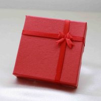 【現品限り】プレゼント　ギフト　ボックス　レディース　リボン付き　ペーパーボックス　紙箱　レッド　赤　　品番：12099