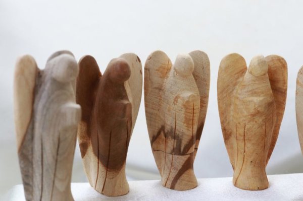 画像3: 置物　パロサント　彫刻　彫り物　天使　香木　浄化　リラックス　品番：11625