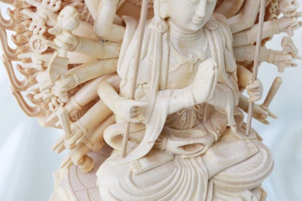 画像5: 置物　木彫り　八尊仏　千手観音菩薩（せんじゅかんのんぼさつ）サハスラブジャ　信仰　菩薩　千の手　ヒノキ　檜　品番：12509
