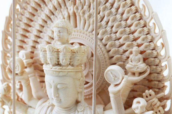 画像3: 置物　木彫り　八尊仏　千手観音菩薩（せんじゅかんのんぼさつ）サハスラブジャ　信仰　菩薩　千の手　ヒノキ　檜　品番：12509