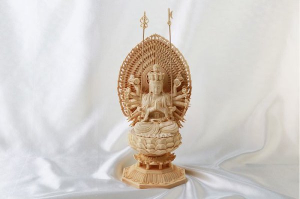 画像6: 置物　木彫り　八尊仏　千手観音菩薩（せんじゅかんのんぼさつ）サハスラブジャ　信仰　菩薩　千の手　ヒノキ　檜　品番：12509