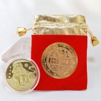 令和３年　丑（うし）　縁起メダル　金牛納福　円型　ゴールド　えんぎ　置物　お守り　品番：13168