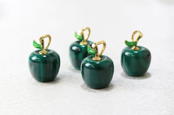 画像4: ペンダントトップ マラカイトリンゴ 魔除け 毒素 マイナスエネルギー 品番:13291