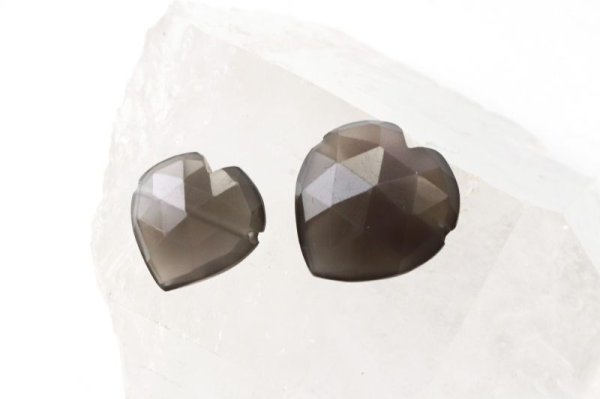 画像3: 一粒売り　グレームーンストーン　ハート型　穴あり　約3.1ct?12.6ct　スリランカ産　人間の情緒　社交性　喜び　楽観的思考　品番： 13479