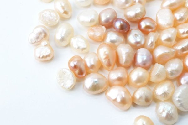 画像3: さざれ　淡水パール　穴なし　15g　優しさ　美容　ヒーリング　パーツ　インテリア　品番： 7735