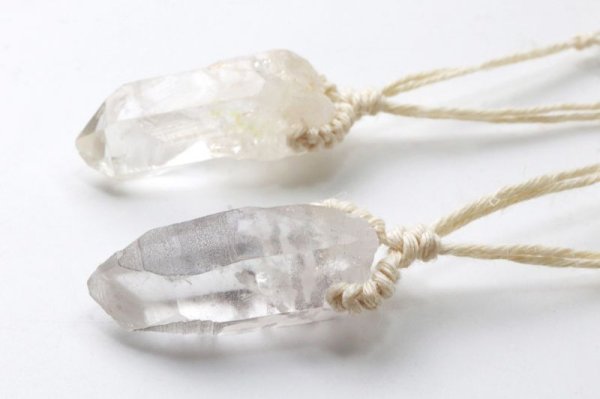 画像4: ネックレス　水晶ポイント　中　紐付き　ベージュ　原石ペンダント　浄化　エネルギー　天然石　品番：13966