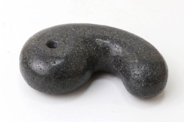 画像4: 【日本銘石】勾玉　霊峰　富士溶岩　〈静岡県〉　灰色　約70mm　幸運　金運　健康　※ポイント対象外　品番：14150