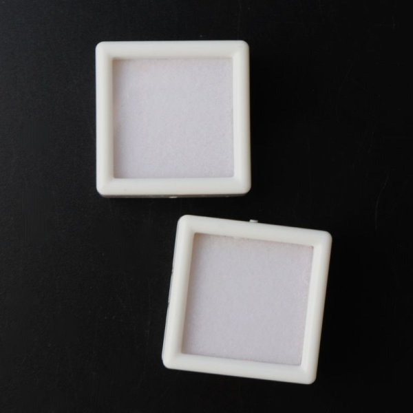 画像1: ルースケース　ホワイトカラー　WH　約3×3cm　10個セット　アクリル製　ディスプレイ　インテリア　品番： 14221