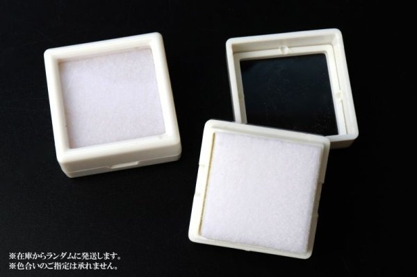 画像2: ルースケース　ホワイトカラー　WH　約3×3cm　10個セット　アクリル製　ディスプレイ　インテリア　品番： 14221