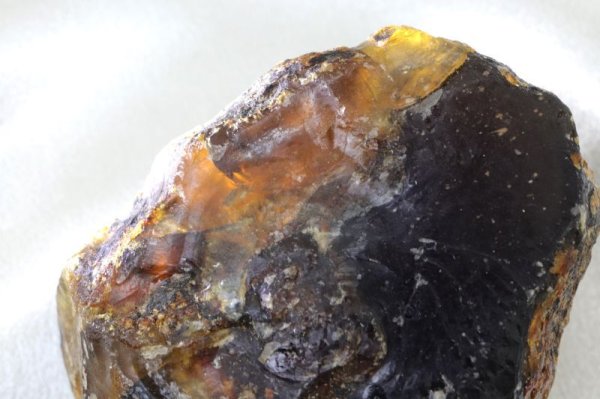 画像2: 原石　ブルーアンバー　スマトラ産　希少　変化　変容　置物　天然石　品番： 14993