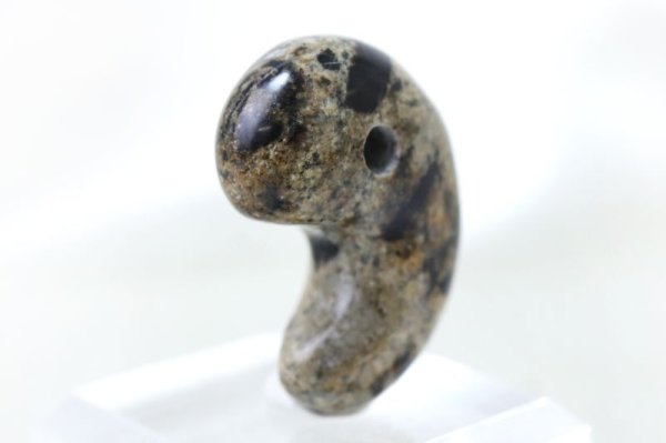 画像3: 【日本銘石】勾玉　熊野薬石　〈三重県〉　中　約約25mm　健康　美容　長寿　品番：15027