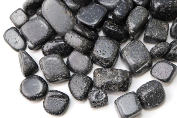 画像3: 【日本銘石】さざれ　富士溶岩　〈静岡県〉　水研磨　約100g　パッケージ付き　運気向上　エネルギー上昇　健康　古代のエネルギー　※ポイント対象外　品番： 4417