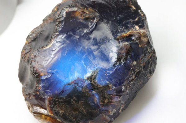 画像5: 原石　ブルーアンバー　スマトラ産　希少　変化　変容　置物　天然石　品番： 15132