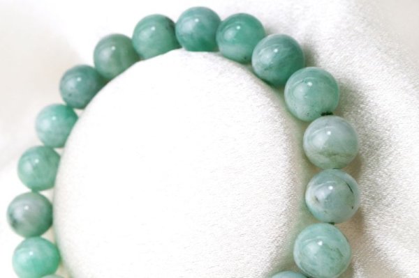 画像4: ブレス　エメラルド　丸　約9mm　ブラジル産　芸術的才能の開花　5月誕生石　天然石　品番： 15204