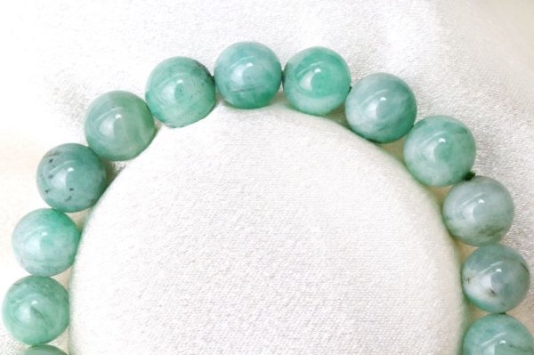 画像5: ブレス　エメラルド　丸　約9mm　ブラジル産　芸術的才能の開花　5月誕生石　天然石　品番： 15204