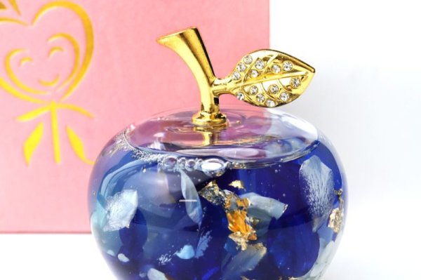 画像4: 置物　ハーバリウム　ミニリンゴ　青　ブルー　ラリマー　さざれ石入り　不安をやわらげる　ヒーリング　創造性　風水　開運　運気上昇　浄化　アップル　インテリア 　品番： 15215