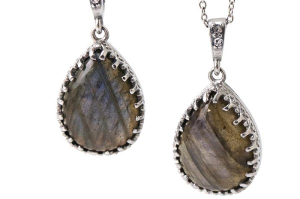 画像4: 【自社製アクセサリー10点以上でクーポン使用後30％OFF対象商品（クーポン番号：AC30）】ペンダントトップ　ラブラドライト　ドロップ　ステンレス　マダガスカル産　日本製　自由　夢　ヒーリング　ジュエリー　天然石　品番：15346