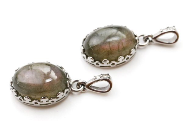 画像5: 【自社製アクセサリー10点以上でクーポン使用後30％OFF対象商品（クーポン番号：AC30）】ペンダントトップ　ピンクラブラドライト　オーバル　約16×12mm　ステンレス　マダガスカル産　日本製　自由　夢　ヒーリング　ジュエリー　天然石　品番：15362