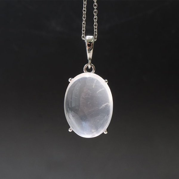 画像4: 【自社製アクセサリー10点以上でクーポン使用後30％OFF対象商品（クーポン番号：AC30）】ペンダントトップ　ローズクォーツ　マダガスカル産　オーバルカット　約20×15mm　ケース付き　ステンレス　日本製　恋愛　美しさ　天然石　※ポイント対象外　品番：15989