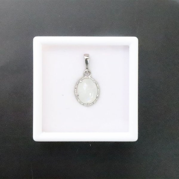 画像5: 【自社製アクセサリー10点以上でクーポン使用後30％OFF対象商品（クーポン番号：AC30）】ペンダントトップ　ロイヤルブルームーンストーン　オーバルカット　約14×12mm　スリランカ産　ケース付き　ステンレス　シルバー　日本製　浄化　パワーストーン　天然石　※ポイント対象外　品番：16018