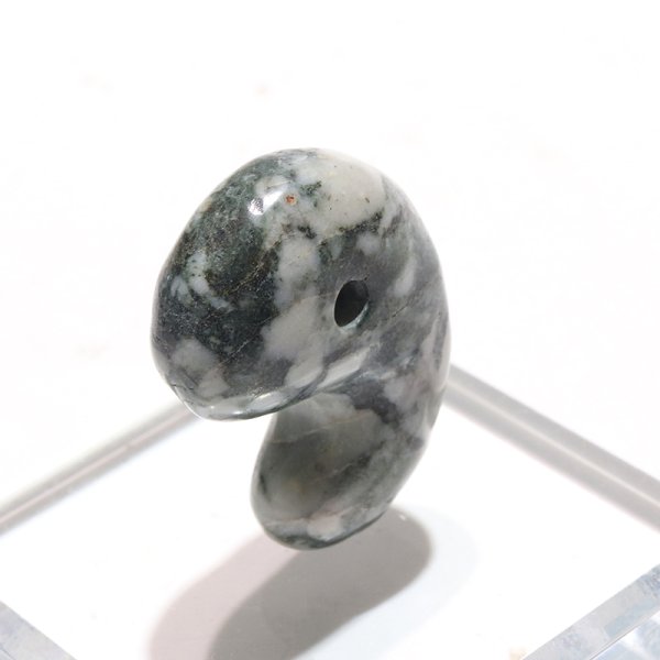 画像3: 【日本銘石】勾玉　富士さざれ石＜山梨県＞　約30mm　穴あり　日本製　永遠　繁栄　金運　大地のエネルギー　パワーストーン　天然石　品番：16405