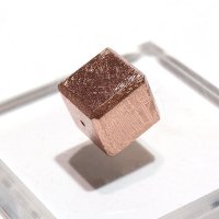 バラ石　ギベオン＜ナミビア産＞　ピンクゴールド　正方形　約12mm　穴あき　一粒売り　宇宙のパワー　隕石　パワーストーン　天然石　品番：16557