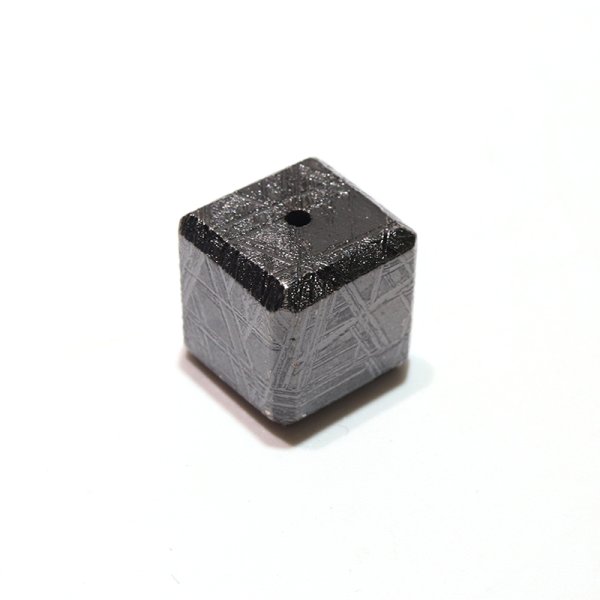 画像2: バラ石　ギベオン＜ナミビア産＞　ブラック　正方形　約12mm　穴あき　一粒売り　宇宙のパワー　隕石　パワーストーン　天然石　品番：16558