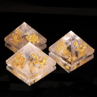 置物　水晶（金彫り）四神　ピラミッド　浄化　クォーツ　パワーストーン　天然石　品番：17011