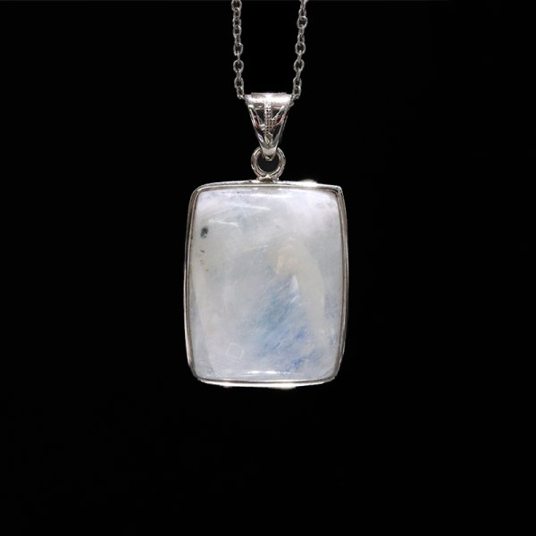 画像4: 【自社製アクセサリー10点以上でクーポン使用後30％OFF対象商品（クーポン番号：AC30）】ペンダントトップ　レインボームーンストーン　スクエアカット　スリランカ産　silver925　シルバー　ケース付き　日本製　人間の情緒　社交性　喜び　パワーストーン　天然石　品番：17141