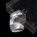 【自社製アクセサリー10点以上でクーポン使用後30％OFF対象商品（クーポン番号：AC30）】ペンダントトップ　モンドクォーツ　原石　タンザニア産　ステンレス　シルバー　循環　癒し　浄化　パワーストーン　天然石　品番：17195