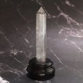 置物　水晶　六角柱　ブラジル産　台付き　浄化　クォーツ　パワーストーン　天然石　　品番：17449
