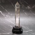 置物　水晶　六角柱　ブラジル産　台付き　浄化　クォーツ　パワーストーン　天然石　　品番：17451