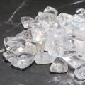 さざれ　水晶　約8〜20mm　約1kg　ブラジル産　浄化　クリスタル　パワーストーン　天然石　品番：17478