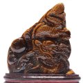【一点物】置物　タイガーアイ　龍　アフリカ産　台付き　風水　家庭円満　出世　商運　財運　金運　仕事運　お守り　パワーストーン　天然石　品番：17841