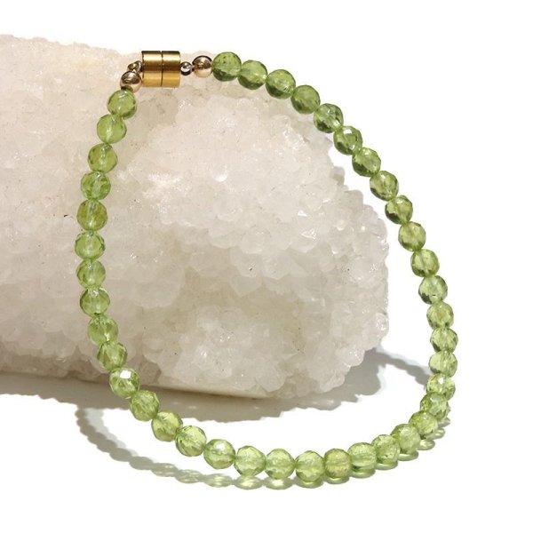 画像5: ブレス　ペリドット＜中国産＞　カット　約4mm　マグネット式　夫婦愛　癒し　希望　パワーストーン　天然石　品番：17960