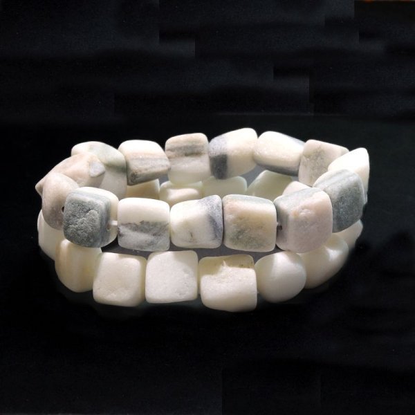 画像4: 【日本銘石】ブレス　寒水石＜茨城県＞　ラフ中サイズ　約14mm　　浄化　魔除け　災い除け　パワーストーン　天然石　品番：18081
