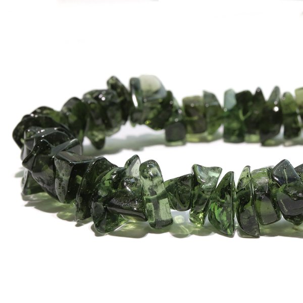 画像3: ブレス　モルダバイト＜チェコ産＞　さざれ　約6.4〜12.4ｍｍ　証明書付き　才能　能力　魔除け　厄除け　パワーストーン　天然石　品番：18531