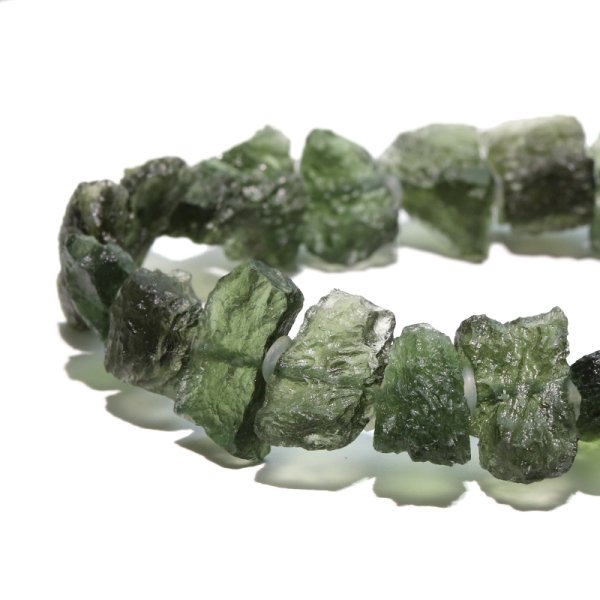 画像3: ブレス　モルダバイト＜チェコ産＞　原石　約4.5〜22.1ｍｍ　証明書付き　品番：18748