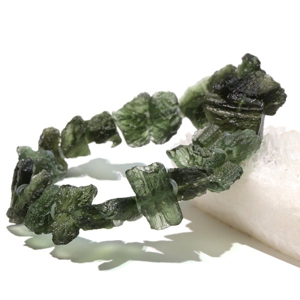 画像4: ブレス　モルダバイト＜チェコ産＞　原石　約4.5〜22.1ｍｍ　証明書付き　品番：18748