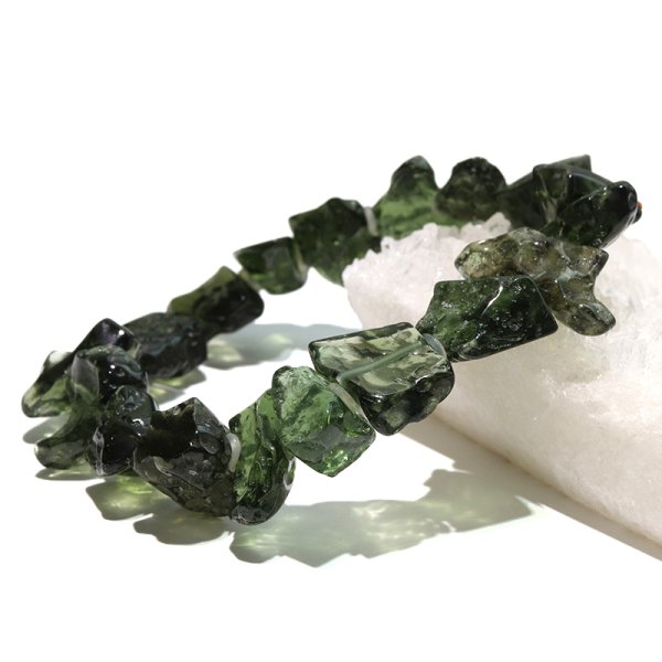 画像4: ブレス　モルダバイト＜チェコ産＞　原石　約4.7〜20.6ｍｍ　証明書付き　品番：18746
