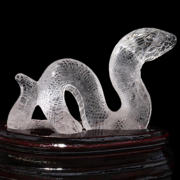 画像3: 置物　手彫り　水晶　蛇　干支　巳　風水　台付き　品番：18943