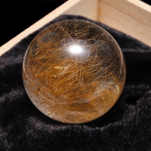 画像3: 【一点物】丸玉　ルチル入りマニハール水晶　インド　マニハール地方産　約36mm　桐箱入り　ヒマラヤ水晶　品番：19085