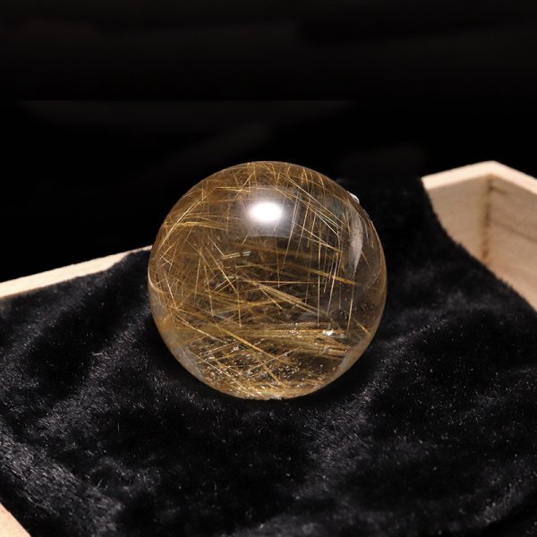 画像3: 【一点物】丸玉　ルチル入りマニハール水晶　インド　マニハール地方産　約26mm　桐箱入り　ヒマラヤ水晶　品番：19102