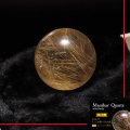 【一点物】丸玉　ルチル入りマニハール水晶　インド　マニハール地方産　約26mm　桐箱入り　ヒマラヤ水晶　品番：19100