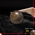 【一点物】丸玉　ルチル入りマニハール水晶　インド　マニハール地方産　約20mm　桐箱入り　ヒマラヤ水晶　品番：19112