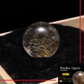 【一点物】丸玉　ルチル入りマニハール水晶　インド　マニハール地方産　約24mm　桐箱入り　ヒマラヤ水晶　品番：19104