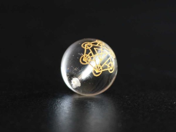 画像2: 【オリジナル商品】カービング　神聖幾何学模様　メタトロンキューブ　水晶(金彫り)　12mm　　品番： 9707