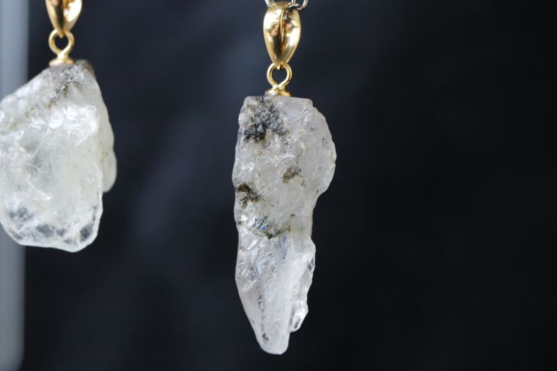 日本製 【フェナカイト 癒しの奇跡】フェナカイト原石のペンダントップ